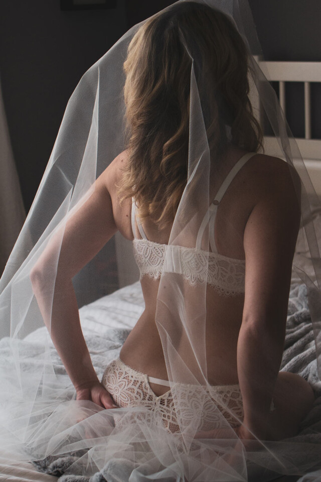 wedding boudoir